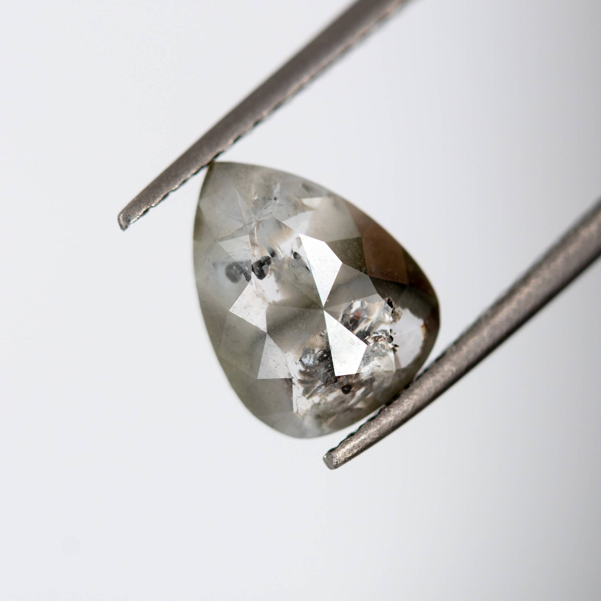 Ld023 Teardrop Rosecut Salt and Pepper Diamond